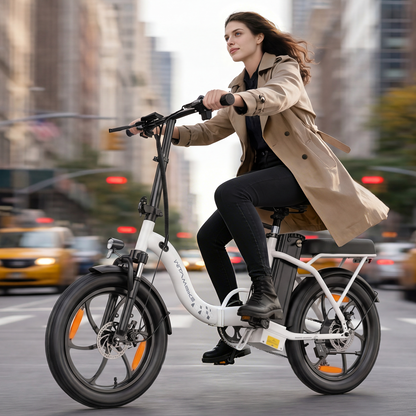 C16 e-bike, lifestyle 1600-1600, foto reale del fornitore